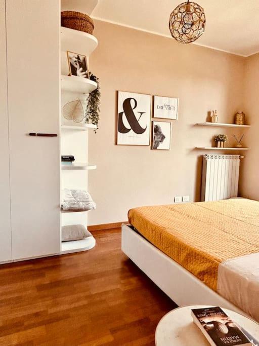 Ferienwohnung Casa Di Lillo Merate Exterior foto